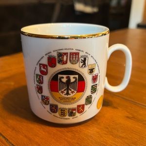 BUNDESREPUBLIK GERMANY COLLECTIBLE MUG